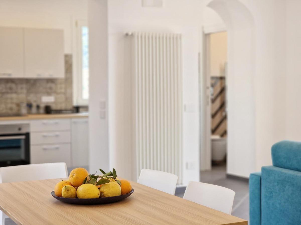 Savarese Luxury Palace Apartment Vico Equense Luaran gambar