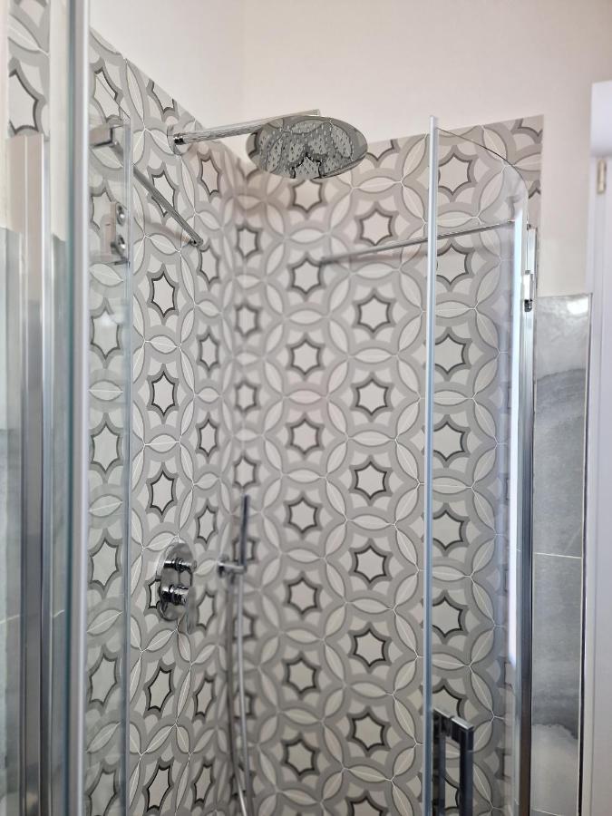 Savarese Luxury Palace Apartment Vico Equense Luaran gambar