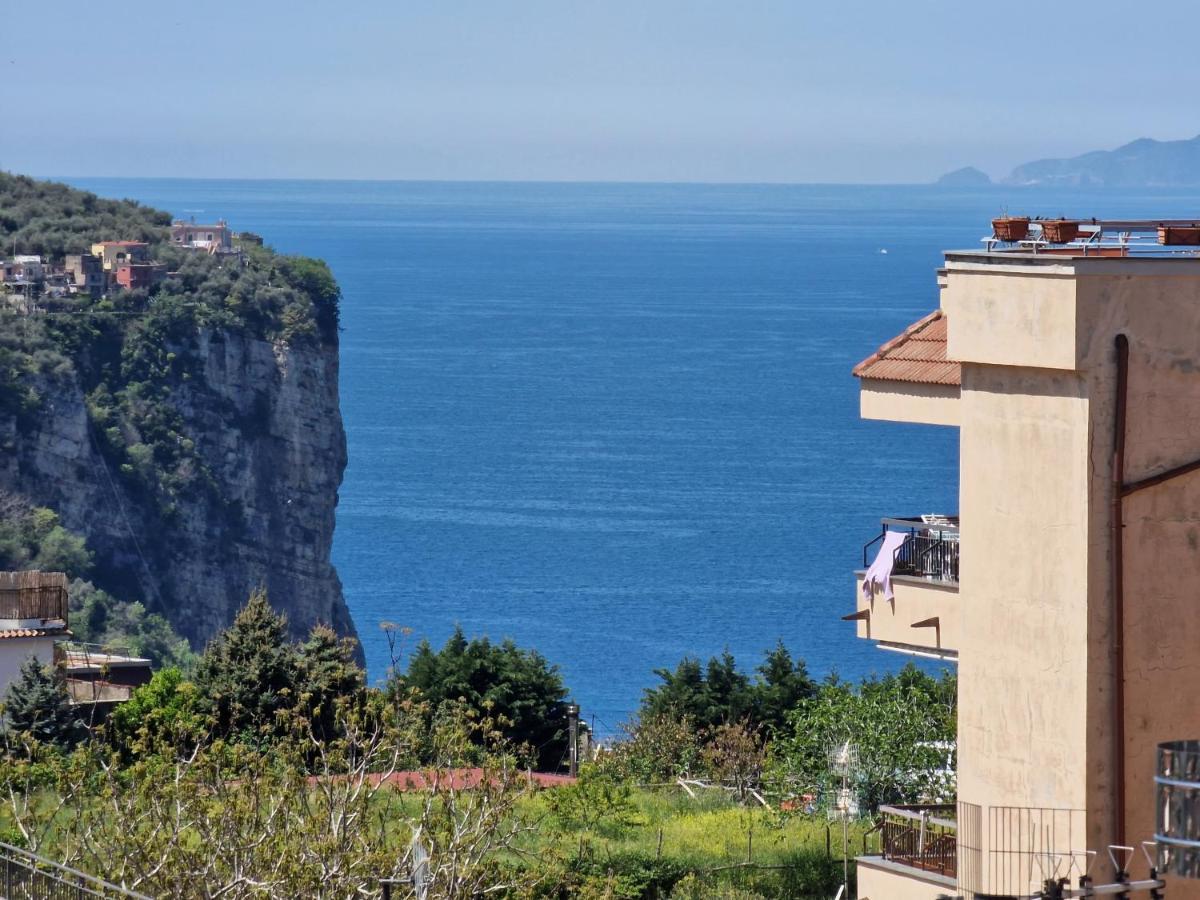Savarese Luxury Palace Apartment Vico Equense Luaran gambar