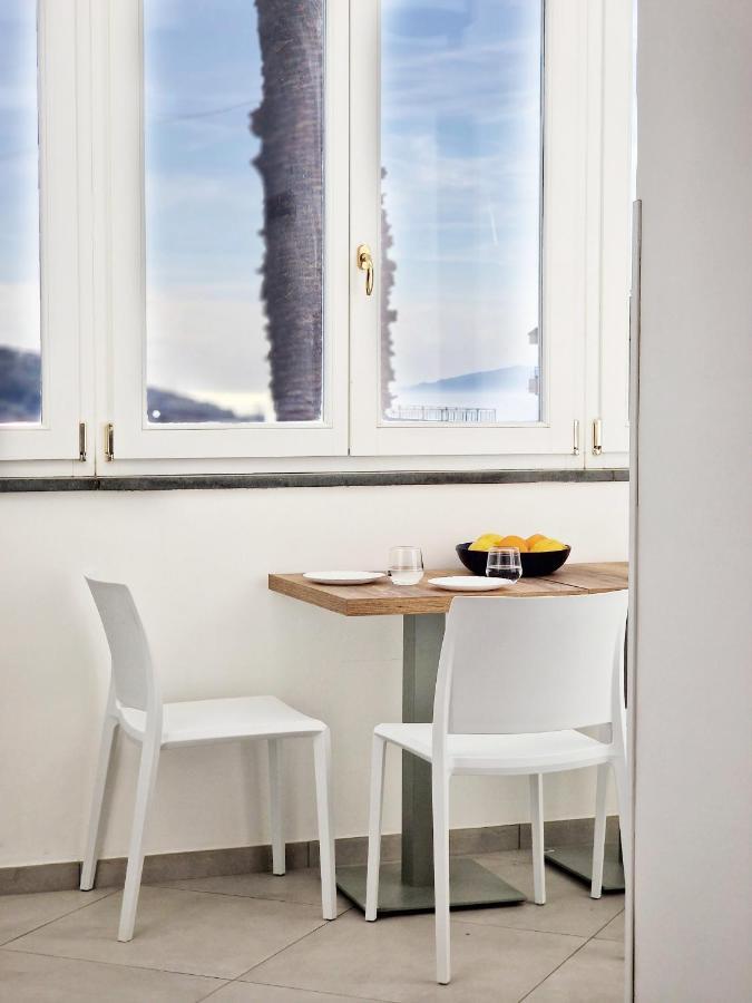 Savarese Luxury Palace Apartment Vico Equense Luaran gambar